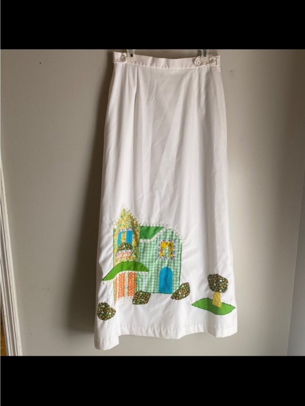 Vintage Catherine Carr 70’s White Maxi Skirt with Green Patchwork House Appliqué